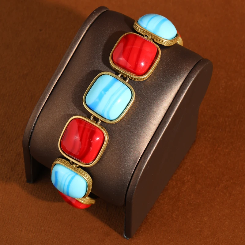 Vintage Square Resin Bracelet Charms Blue Red Natural For Woman Antique Gold Color Wedding Jewelry Bangles High Quality 2026 New
Vintage Square Resin Bracelet Charms Blue Red Natural For Woman Antique Gold Color Wedding Jewelry Bangles High Quality 2026 New