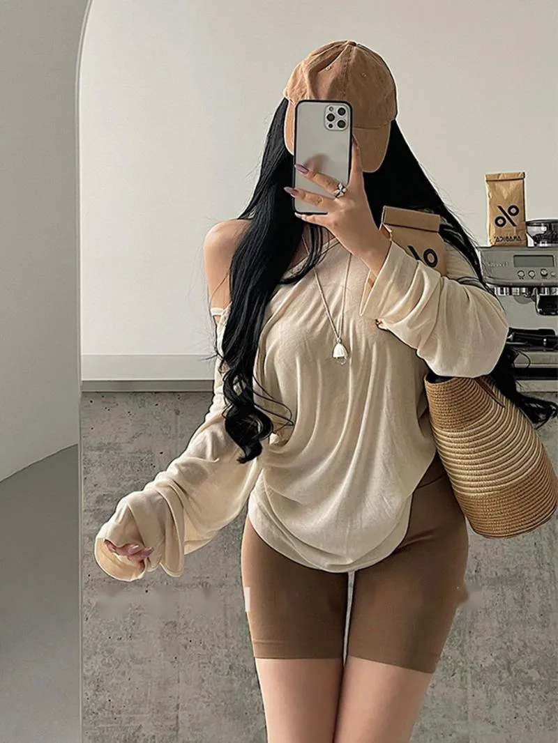 Pure Desire Lazy Style Loose Slim Long Sleeved Thin Slightly Transparent Backless Sunscreen Women Tshirt Loose T Shirt Tees ZU23
Pure Desire Lazy Style Loose Slim Long Sleeved Thin Slightly Transparent Backless Sunscreen Women Tshirt Loose T Shirt Tees ZU23