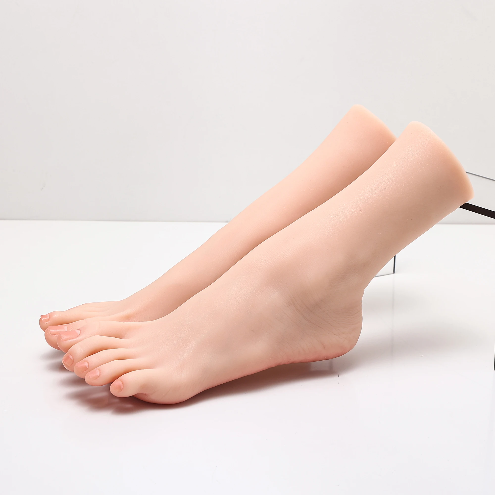 1 Silicone Female Foot Model Simulation Fake Nail Art Lifelike Foot Mannequin Feet Fetish For Footjob Shoes Sock Display ZH5372
1 Silicone Female Foot Model Simulation Fake Nail Art Lifelike Foot Mannequin Feet Fetish For Footjob Shoes Sock Display ZH5372