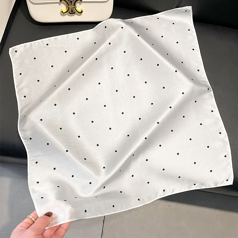 Elegant Polka Dot Satin Small Square Scarf Women Soft Silk Neck Scarves Multi Use Hairband Bag Pendant Daily Fashion Accessories
Elegant Polka Dot Satin Small Square Scarf Women Soft Silk Neck Scarves Multi Use Hairband Bag Pendant Daily Fashion Accessories