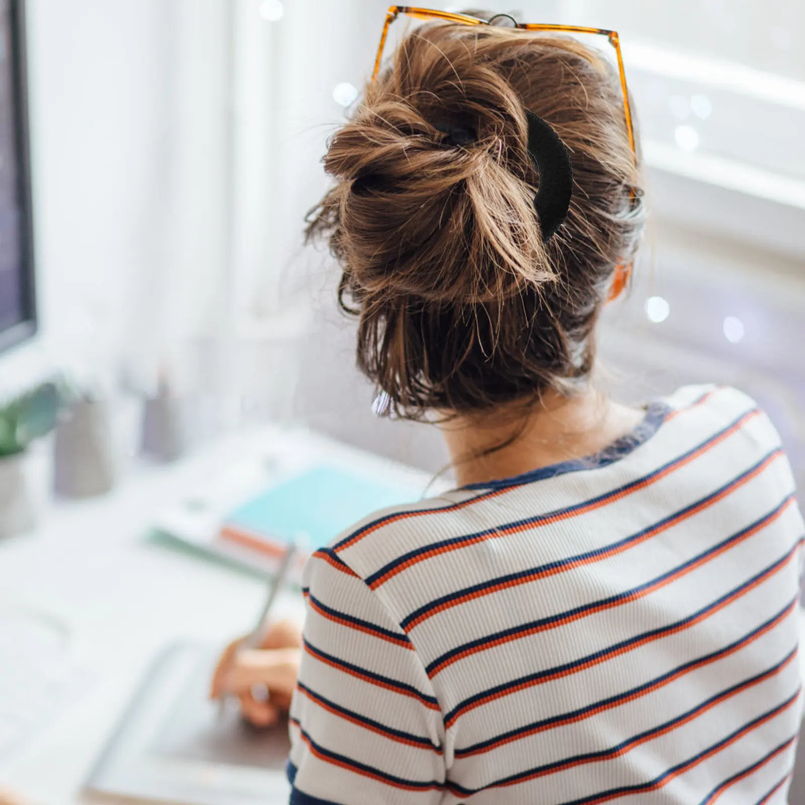 12Pcs High Elastic Hair Ties Thick Stretchy Hair Bands for Women Firm Hold Ponytail Holder Bun Maker for Sports Travel Daily Use
12Pcs High Elastic Hair Ties Thick Stretchy Hair Bands for Women Firm Hold Ponytail Holder Bun Maker for Sports Travel Daily Use