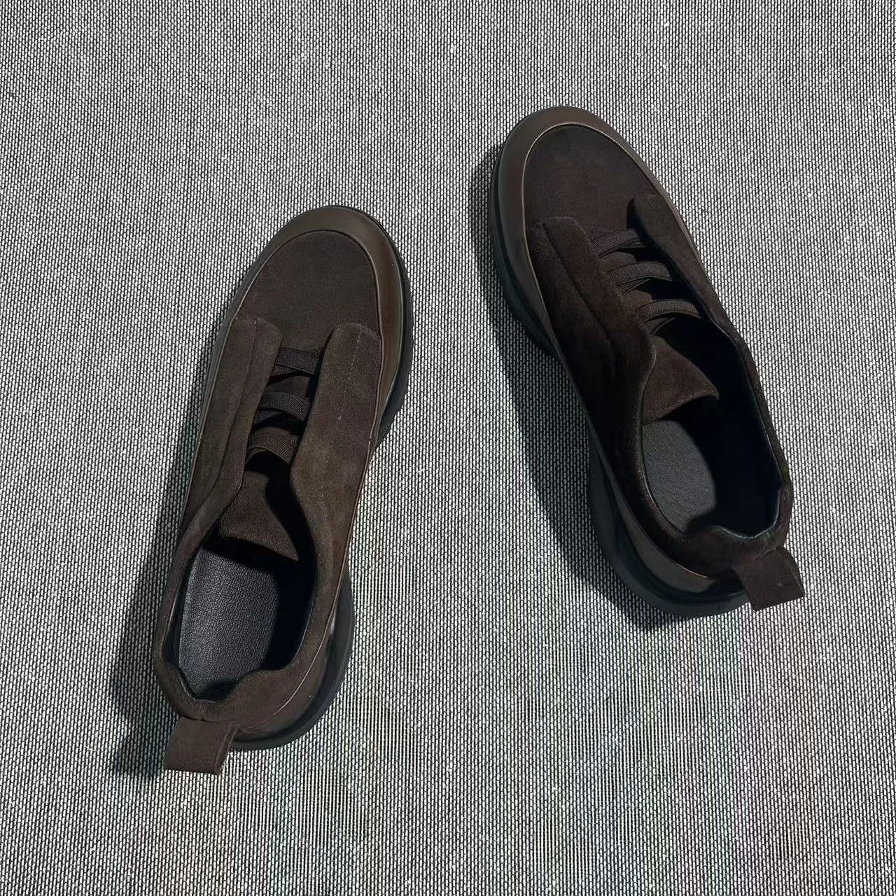 Fashionable Soft Bottom Sports Shoes for Men Autumn Winter New Style Elastic Band Casual All-Match Slip-On Leisure Shoes
Fashionable Soft Bottom Sports Shoes for Men Autumn Winter New Style Elastic Band Casual All-Match Slip-On Leisure Shoes