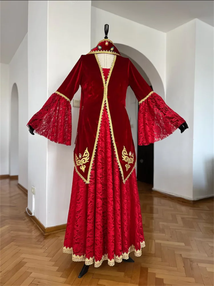 Tudor Period Luxurious Renaissance Princess Gothic Steampunk Wedding Costume Faire Nowruz Ball Gown
Tudor Period Luxurious Renaissance Princess Gothic Steampunk Wedding Costume Faire Nowruz Ball Gown