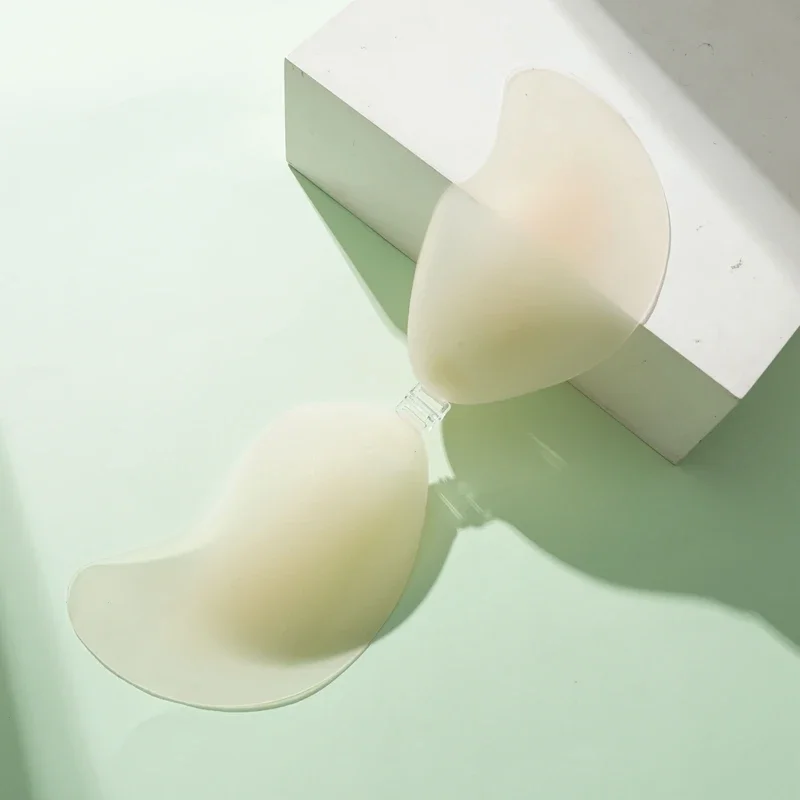 Новый силиконовый бюстгальтер, невидимый тонкий чехол для сосков для женщин, сексуальный бюстгальтер без бретелек с эффектом пуш-ап, невидимый клей, с открытой спиной, усилитель груди
Новый силиконовый бюстгальтер, невидимый тонкий чехол для сосков для женщин, сексуальный бюстгальтер без бретелек с эффектом пуш-ап, невидимый клей, с открытой спиной, усилитель груди