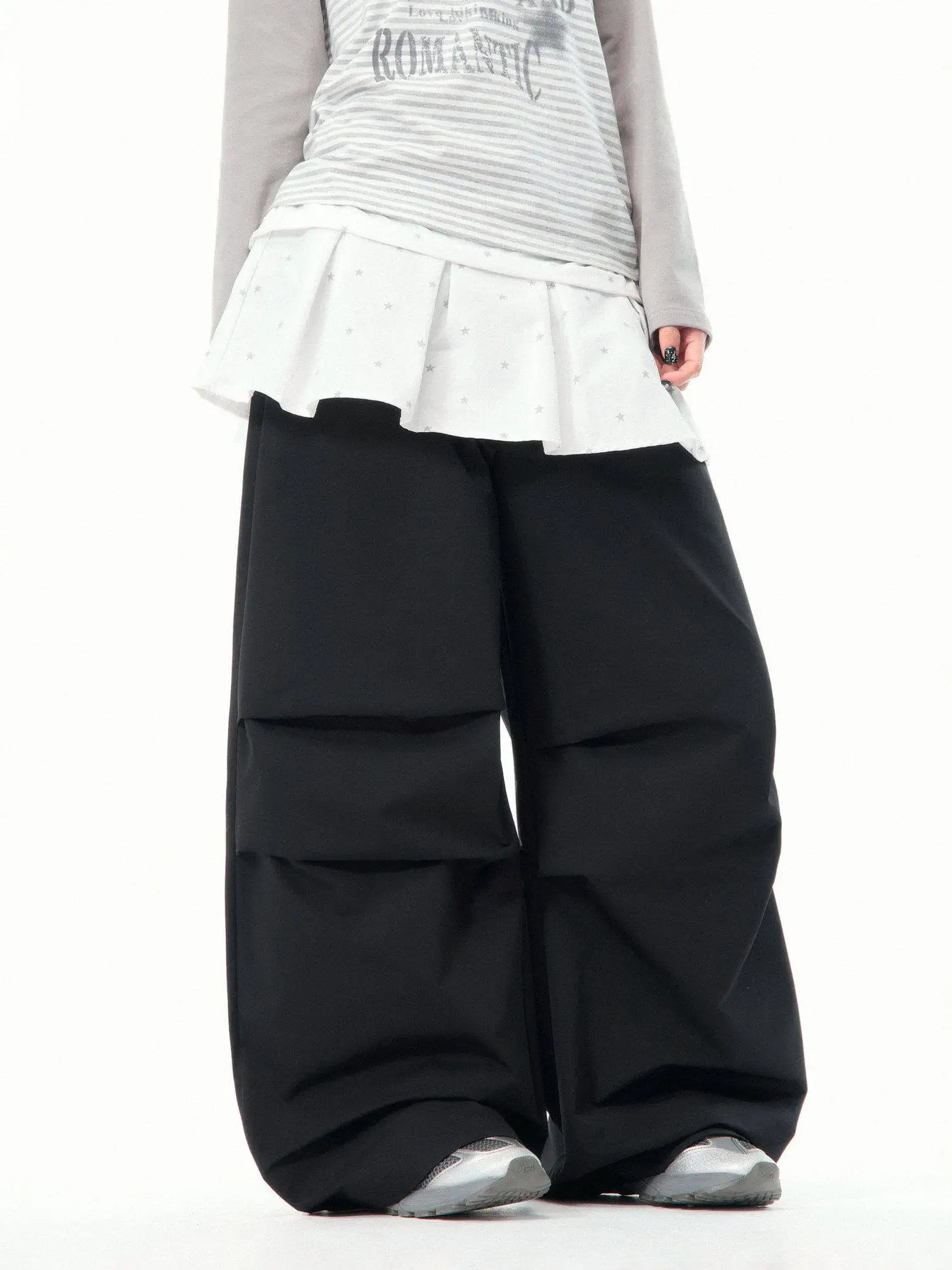 Повседневные женские брюки MKGO свободного кроя с широкими штанинами, плиссированные, быстросохнущие, слегка утягивающие, прямого кроя, модные, с эффектом юбки
Повседневные женские брюки MKGO свободного кроя с широкими штанинами, плиссированные, быстросохнущие, слегка утягивающие, прямого кроя, модные, с эффектом юбки