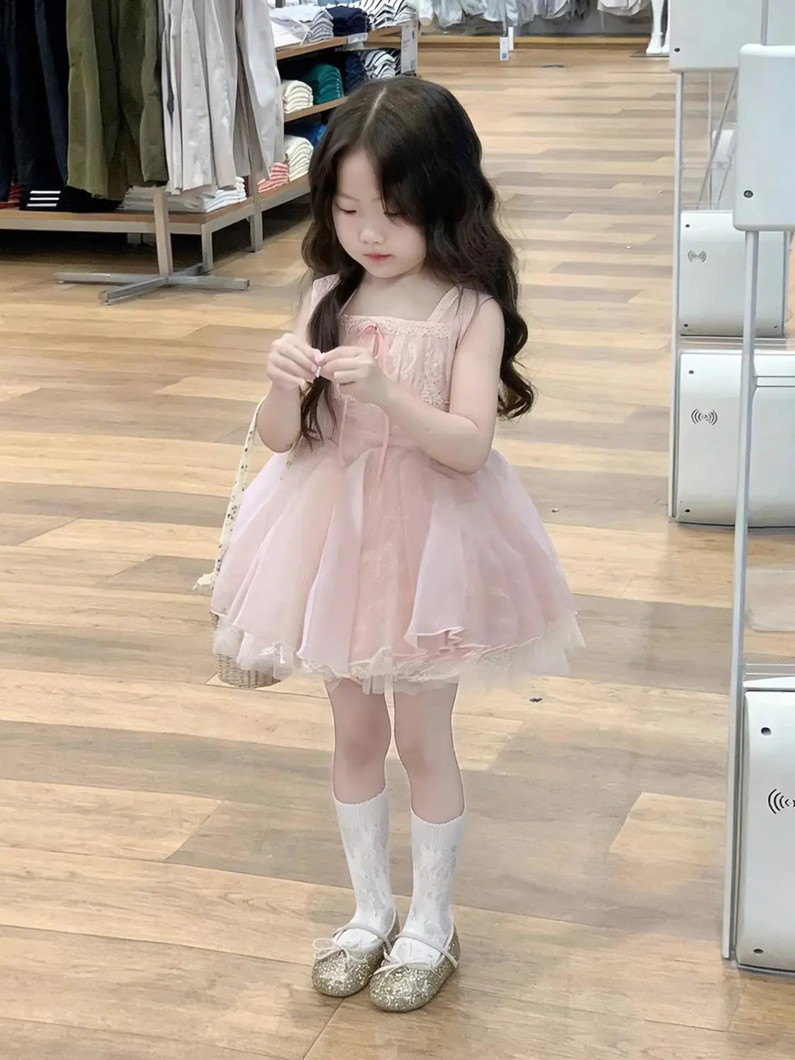 Girls Pink Suspender Lolita Dress Summer Princess Children's Mesh Fluffy Yearly
Girls Pink Suspender Lolita Dress Summer Princess Children's Mesh Fluffy Yearly