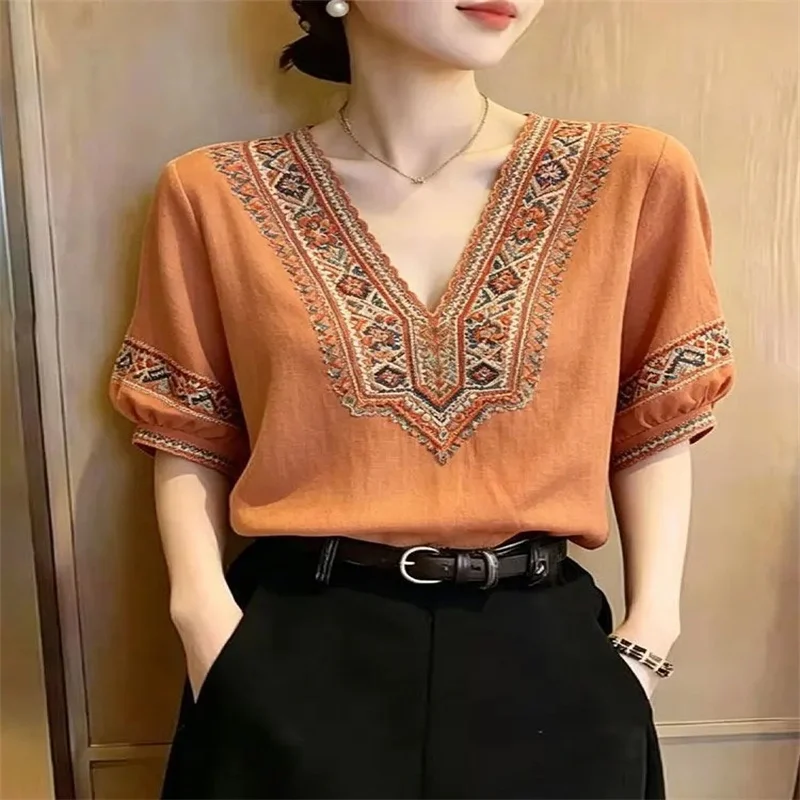 New Woman Blouses Spring and Summer Fashion Unique V-neck Short-sleeved Shirt Blouse Female Loose Embroidered Pullover Shirt
New Woman Blouses Spring and Summer Fashion Unique V-neck Short-sleeved Shirt Blouse Female Loose Embroidered Pullover Shirt