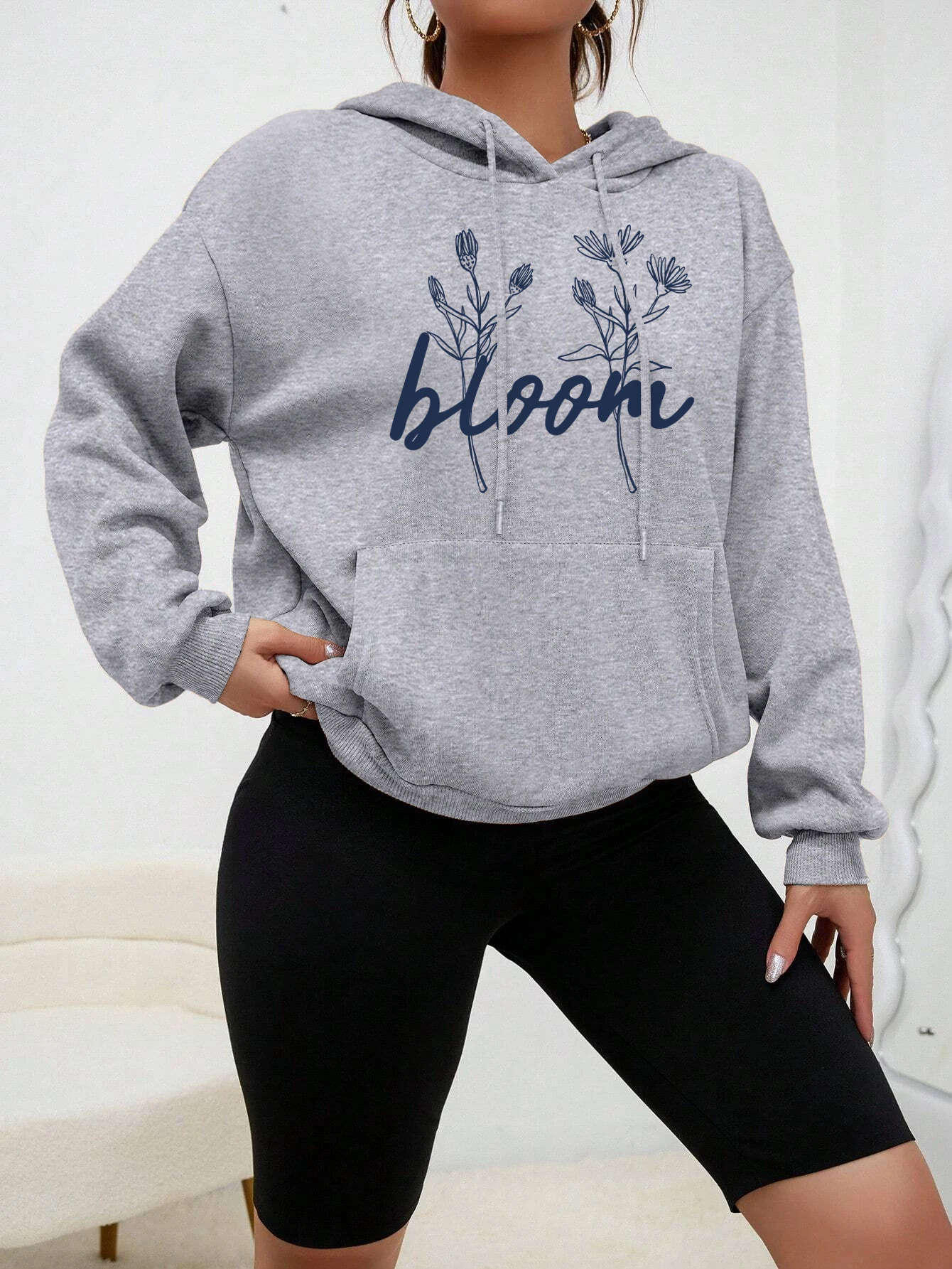 Two Bundles Of Blooming Flowers Women Hooded Handmade Painting Hoody Fleece fur-liner Hoodie Woman Casual Spring Autumn tops
Two Bundles Of Blooming Flowers Women Hooded Handmade Painting Hoody Fleece fur-liner Hoodie Woman Casual Spring Autumn tops