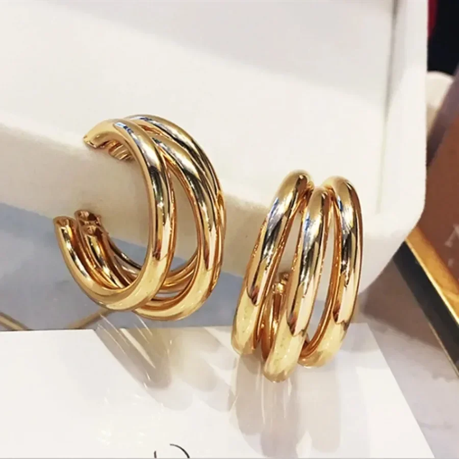 Fashion Korean Metal Elegant Hoop Earring Woman 2023 New Vintage Elegant Geometric Statement Earrings Jewelry Accessories
Fashion Korean Metal Elegant Hoop Earring Woman 2023 New Vintage Elegant Geometric Statement Earrings Jewelry Accessories