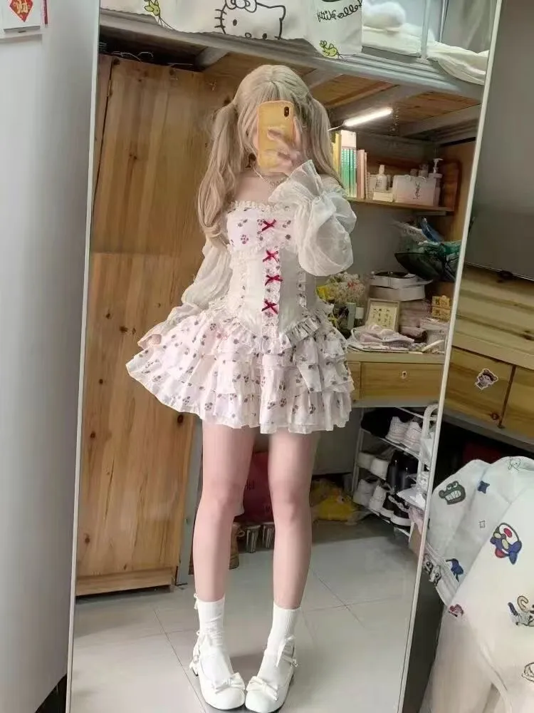 Sweet Japanese Fashion Two Piece Set Women Chic Bow Tops + Fluffy Cake Skirt New Design Slim Floral Party Skirts Suit 2025
Sweet Japanese Fashion Two Piece Set Women Chic Bow Tops + Fluffy Cake Skirt New Design Slim Floral Party Skirts Suit 2025