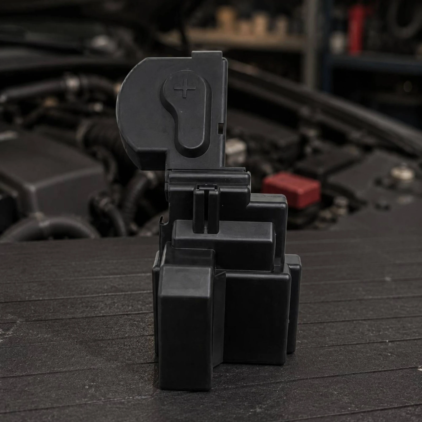 Positive Terminal Cover Plastic Battery Terminal Protector Cap Auto Part Replacement Insulating for Car Repair
Positive Terminal Cover Plastic Battery Terminal Protector Cap Auto Part Replacement Insulating for Car Repair