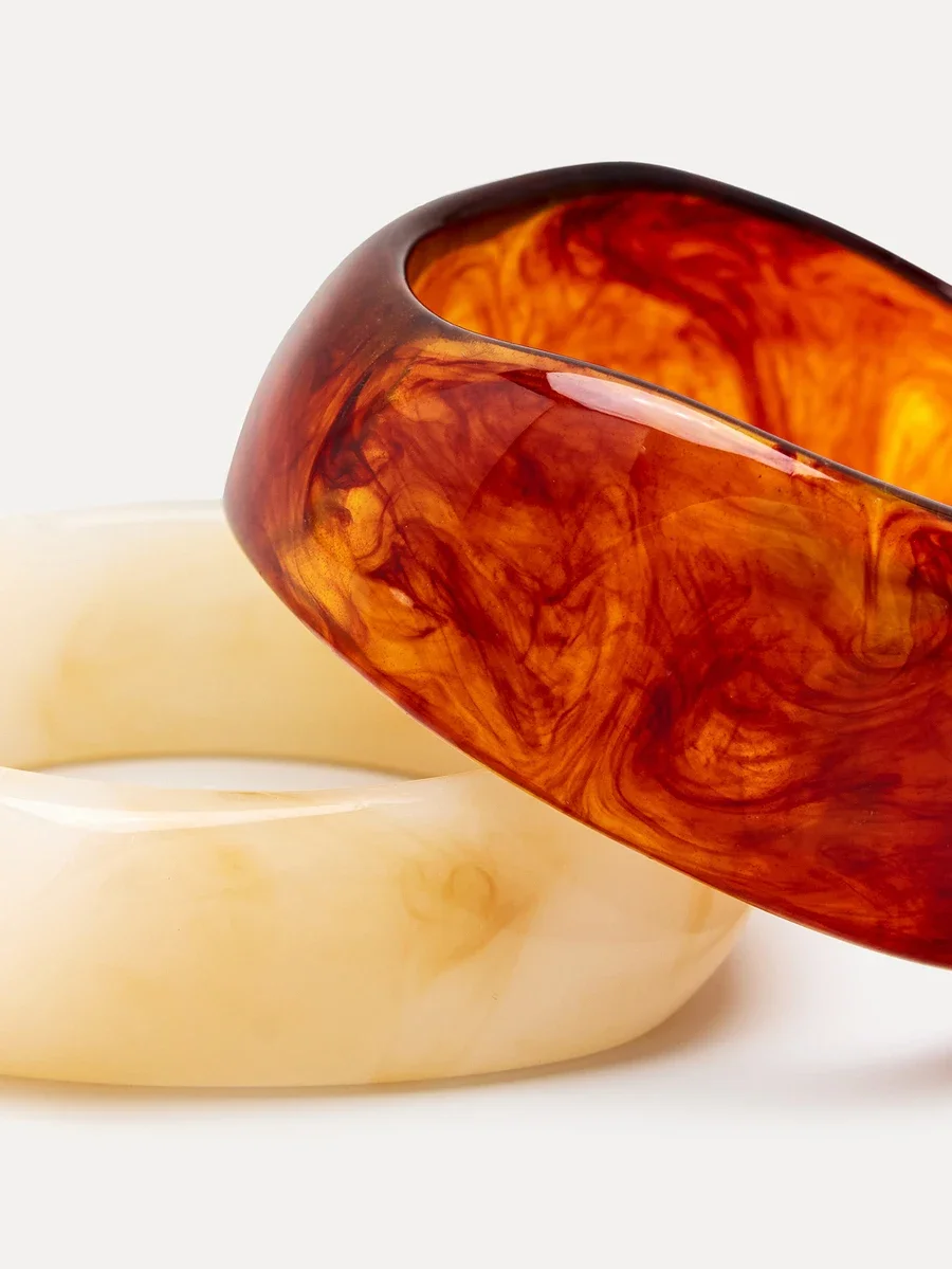 3pcs Exaggerated Asymmetrical Resin Semi-Transparent Bangles For Women Valentines Day
3pcs Exaggerated Asymmetrical Resin Semi-Transparent Bangles For Women Valentines Day