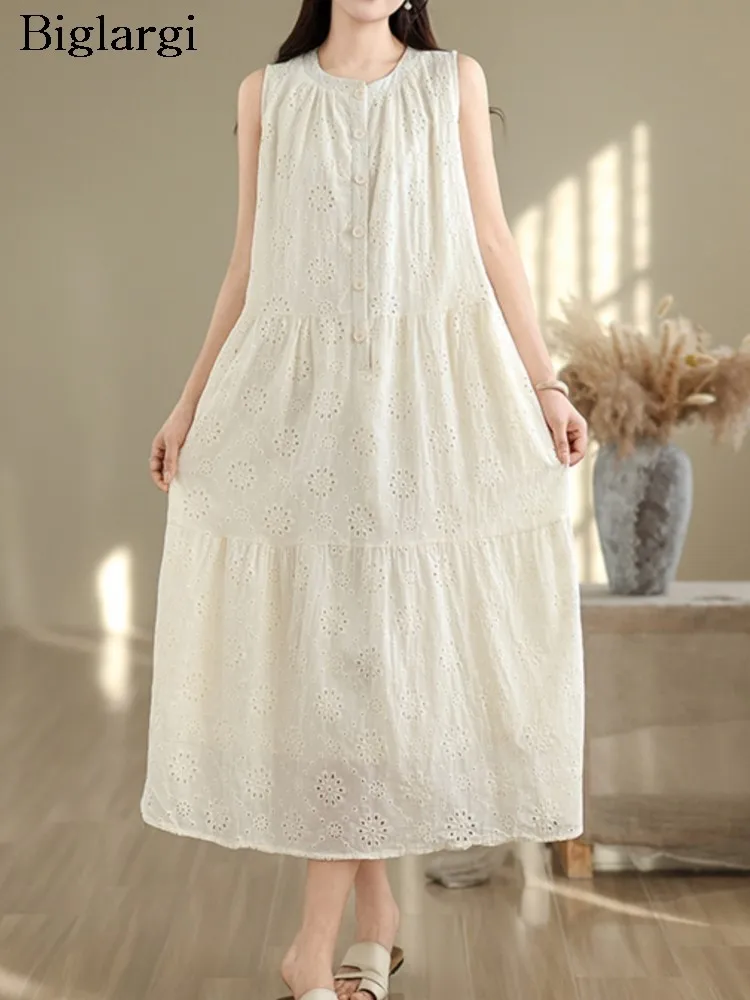 Oversized Summer Sleeveless Dress Women Embroidery Hollow Out Fashion Ladies Dresses Ruffle Pleated Loose Casual Woman Dress
Oversized Summer Sleeveless Dress Women Embroidery Hollow Out Fashion Ladies Dresses Ruffle Pleated Loose Casual Woman Dress