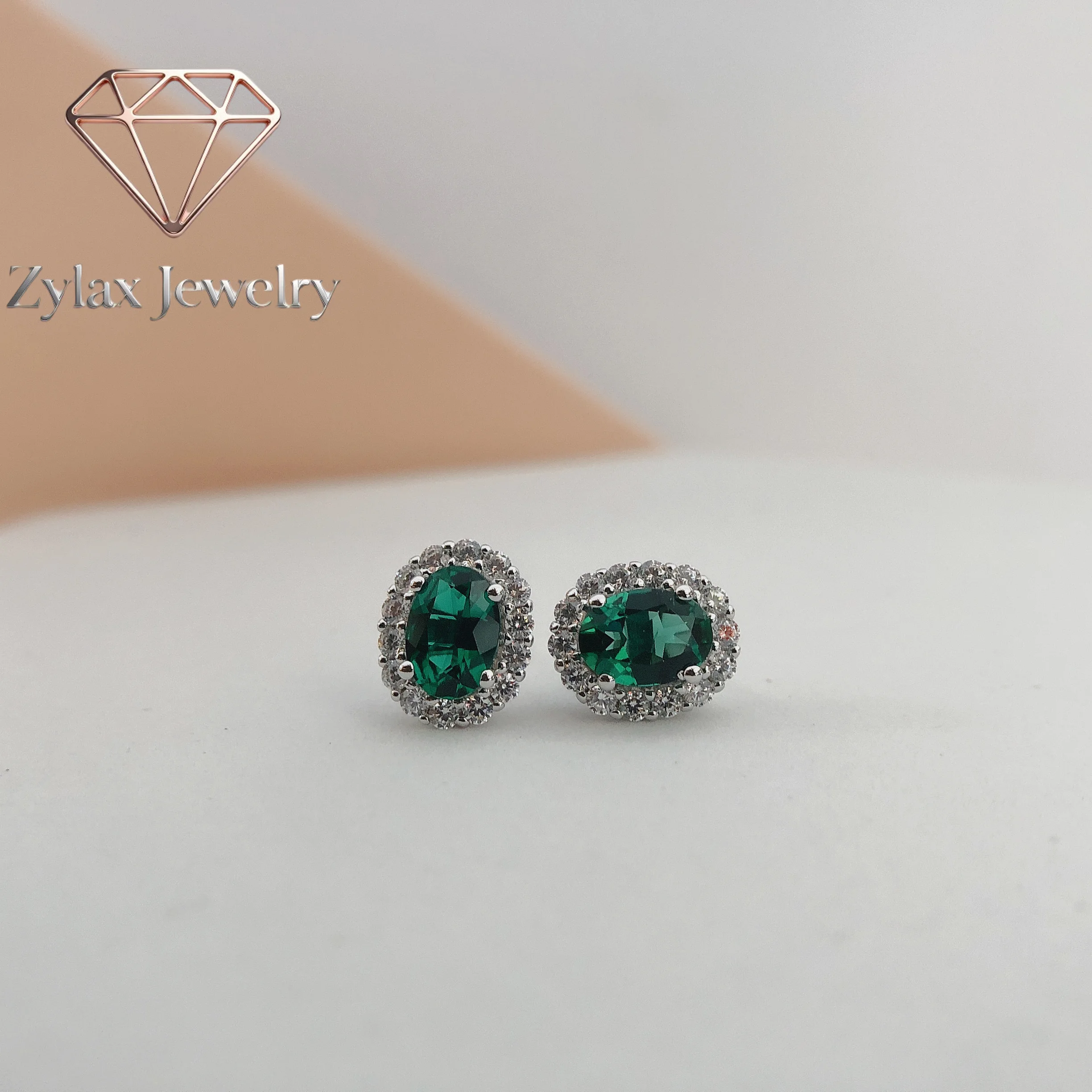 Zylax Jewelry 18K White Gold 1Ct 7*5mm each Oval Cut Lab-grown Emerald Diamond Stud Earrings AU750 Jewelry for Women E073
Zylax Jewelry 18K White Gold 1Ct 7*5mm each Oval Cut Lab-grown Emerald Diamond Stud Earrings AU750 Jewelry for Women E073