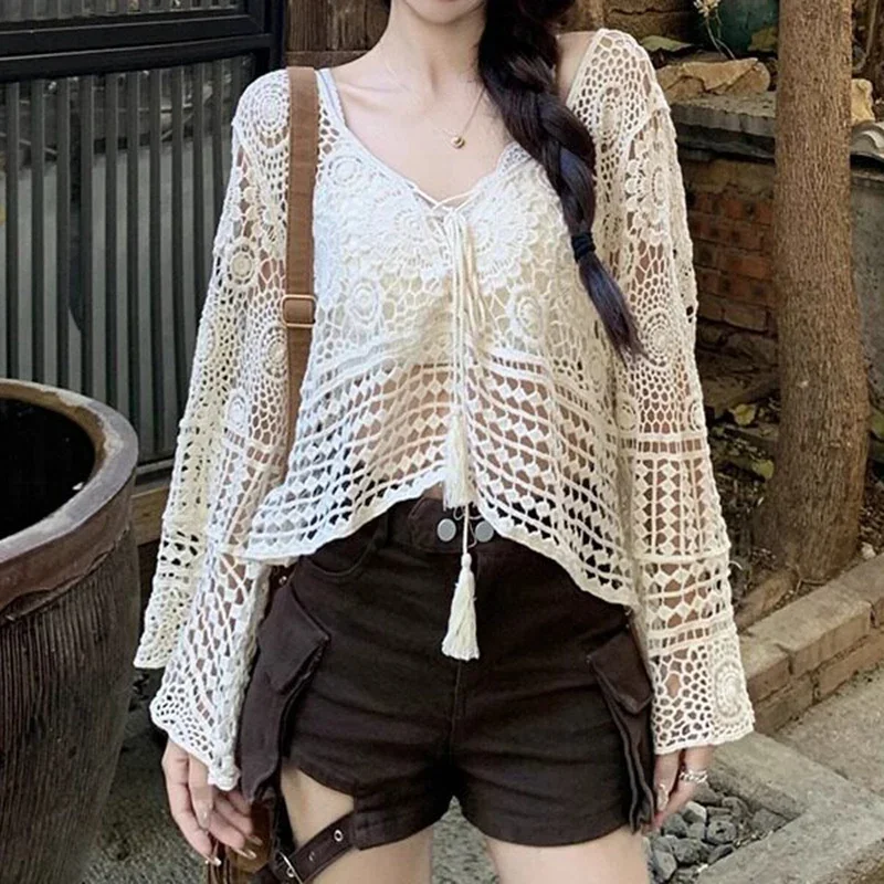 Boho Crochet Top Flare Sleeve Hollow Out Floral Knitted Lace Blouse Beach Tops Summer Women Bohemian Resort Outfit
Boho Crochet Top Flare Sleeve Hollow Out Floral Knitted Lace Blouse Beach Tops Summer Women Bohemian Resort Outfit
