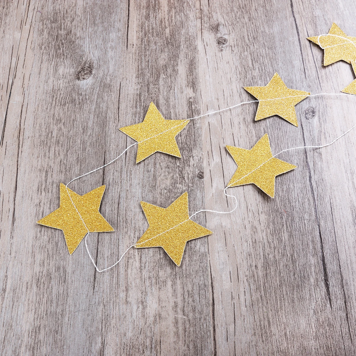Golden Christmas Garland Star Banner Reusable Decor for Party Wedding Table Wall Door Shelf Ceiling
Golden Christmas Garland Star Banner Reusable Decor for Party Wedding Table Wall Door Shelf Ceiling