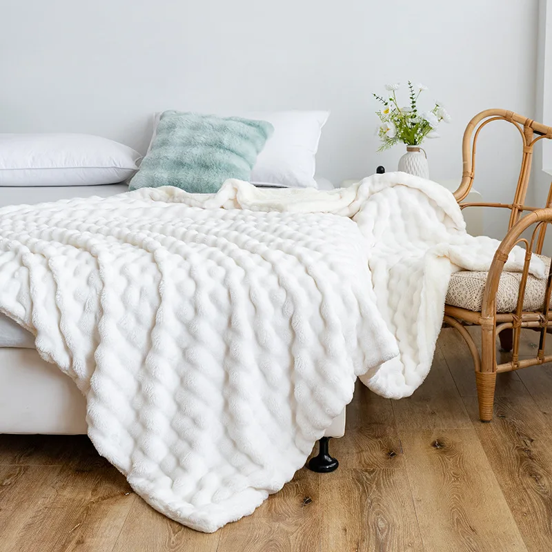 Thickened Bubble Fleece Blanket Double Layer Arctic Fleece Throw Blanket for Sofa Bed
Thickened Bubble Fleece Blanket Double Layer Arctic Fleece Throw Blanket for Sofa Bed