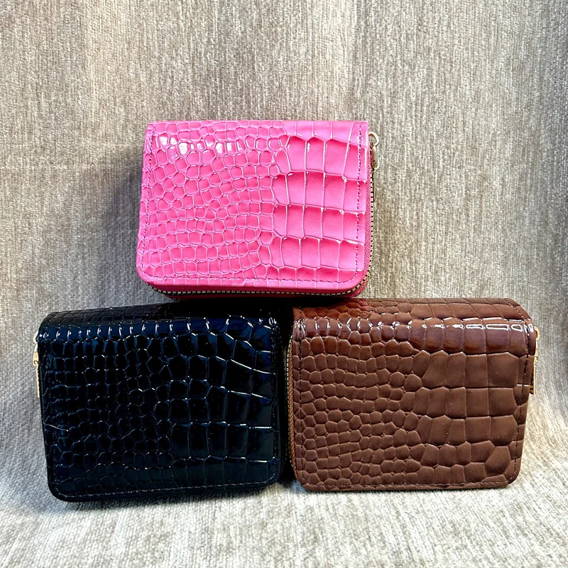 CLAREGQI Multicolor Women's Crocodile Pattern Mini Zipper Wallet Glossy Faux Leather Small Card Holder Coin Purse Portable Clutc
CLAREGQI Multicolor Women's Crocodile Pattern Mini Zipper Wallet Glossy Faux Leather Small Card Holder Coin Purse Portable Clutc