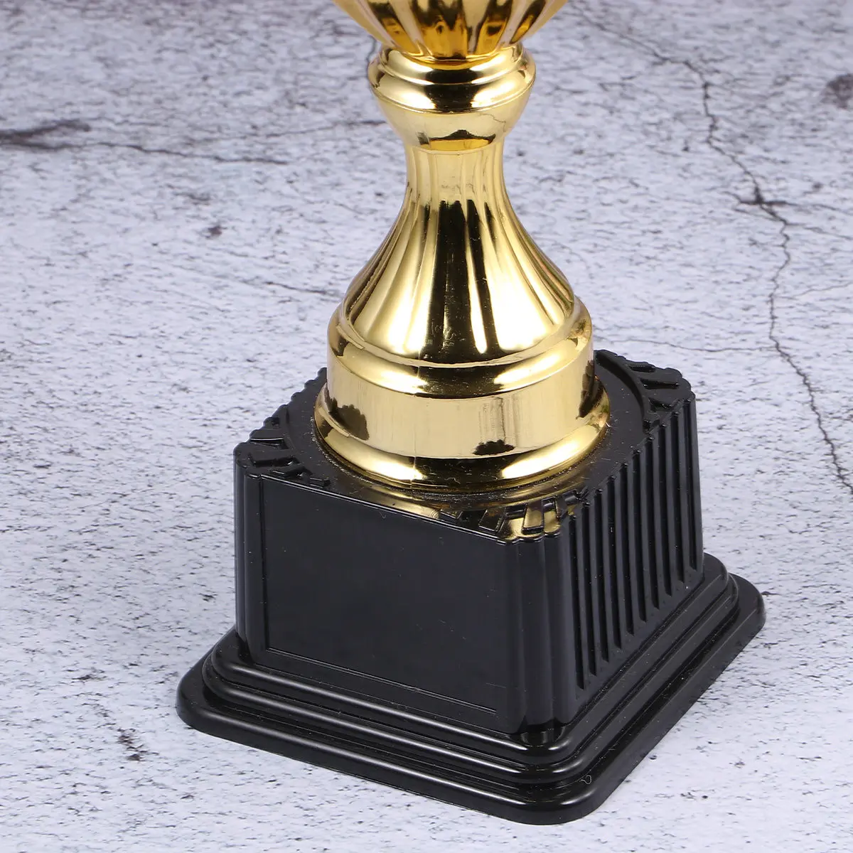 1Pcs Longlasting Gold Plated Metal Star Trophy Ideal for Classroom Competition Corporate Incentive Winner Award Trophy
1Pcs Longlasting Gold Plated Metal Star Trophy Ideal for Classroom Competition Corporate Incentive Winner Award Trophy