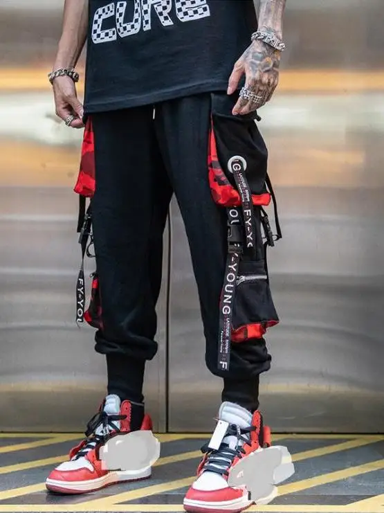 Свободные брюки-карго в стиле хип-хоп, молодежные повседневные длинные леггинсы, уличные эластичные брюки с прямым кроем и эластичным поясом
Свободные брюки-карго в стиле хип-хоп, молодежные повседневные длинные леггинсы, уличные эластичные брюки с прямым кроем и эластичным поясом