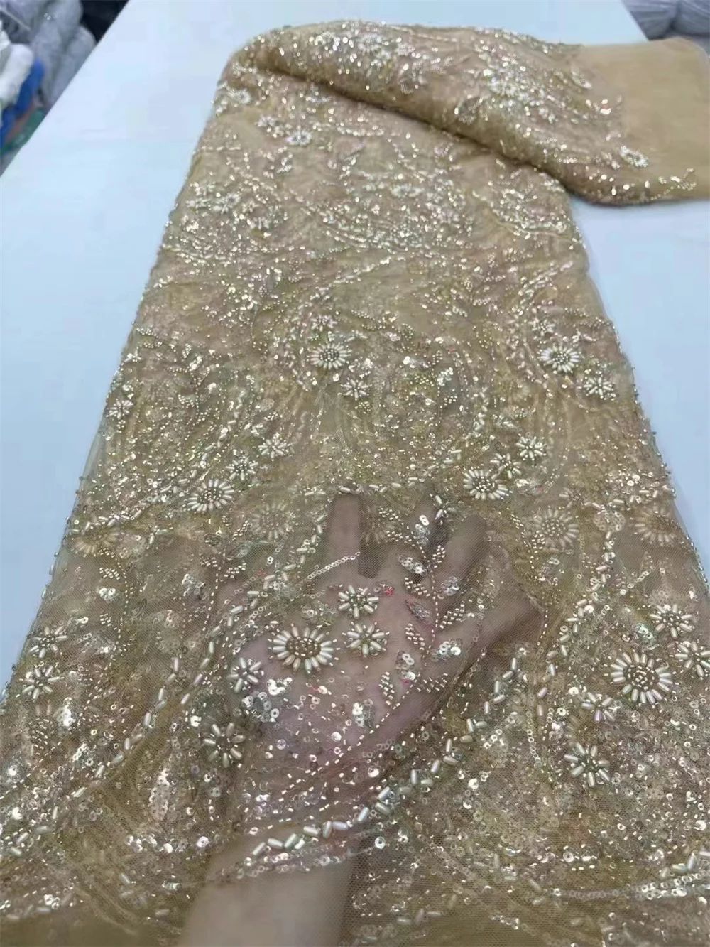 Luxurious Nigerian Handmade Sequins Lace Fabric 2024 High Quality Gold African French Lace Fabric For Wedding Dress 5Y
Luxurious Nigerian Handmade Sequins Lace Fabric 2024 High Quality Gold African French Lace Fabric For Wedding Dress 5Y