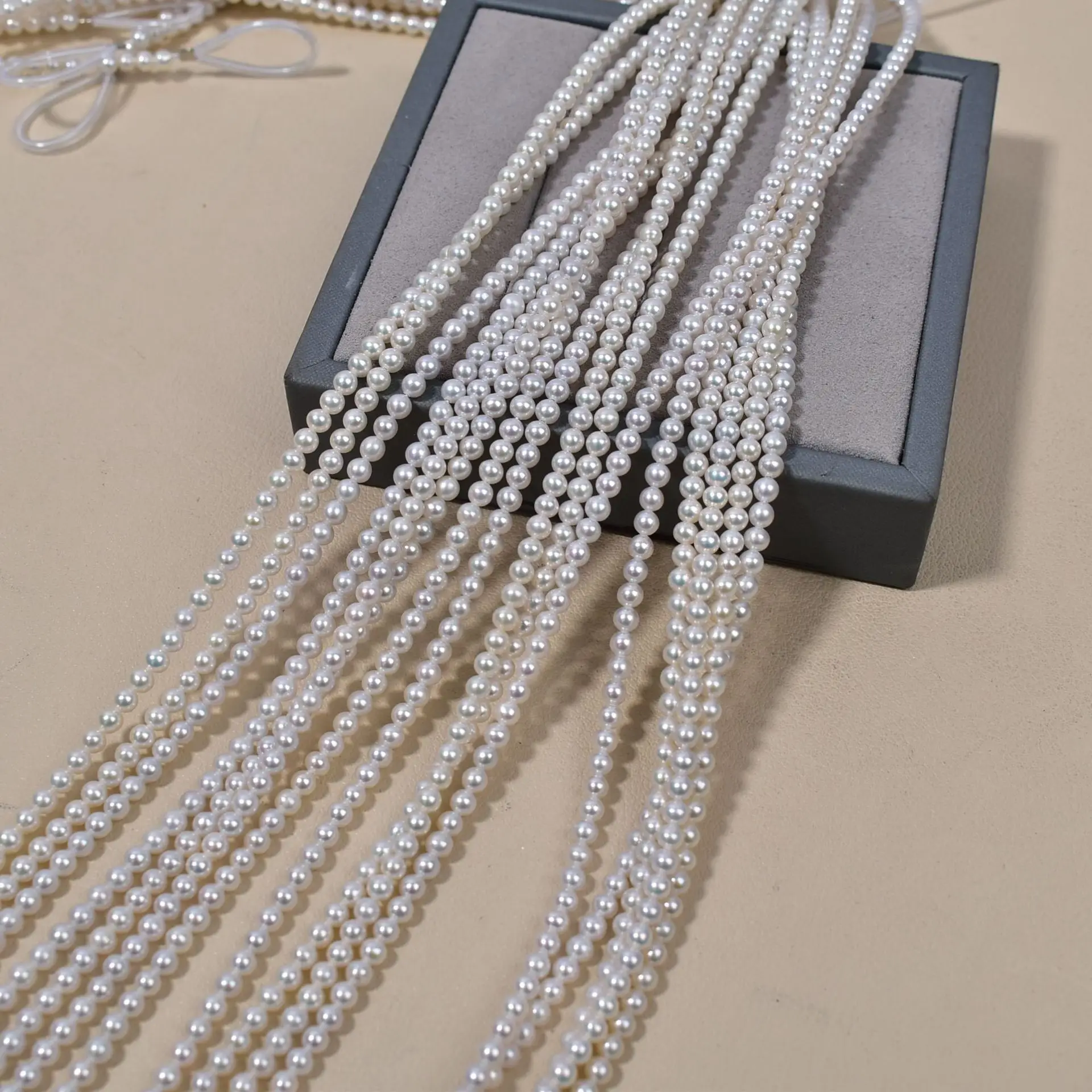 3-3.5mm Natural Freshwater Pearl Akoya Small Necklace Near-Perfect Round High Luster Cool White Tiny Beads Baby Chain Minimalist
3-3.5mm Natural Freshwater Pearl Akoya Small Necklace Near-Perfect Round High Luster Cool White Tiny Beads Baby Chain Minimalist