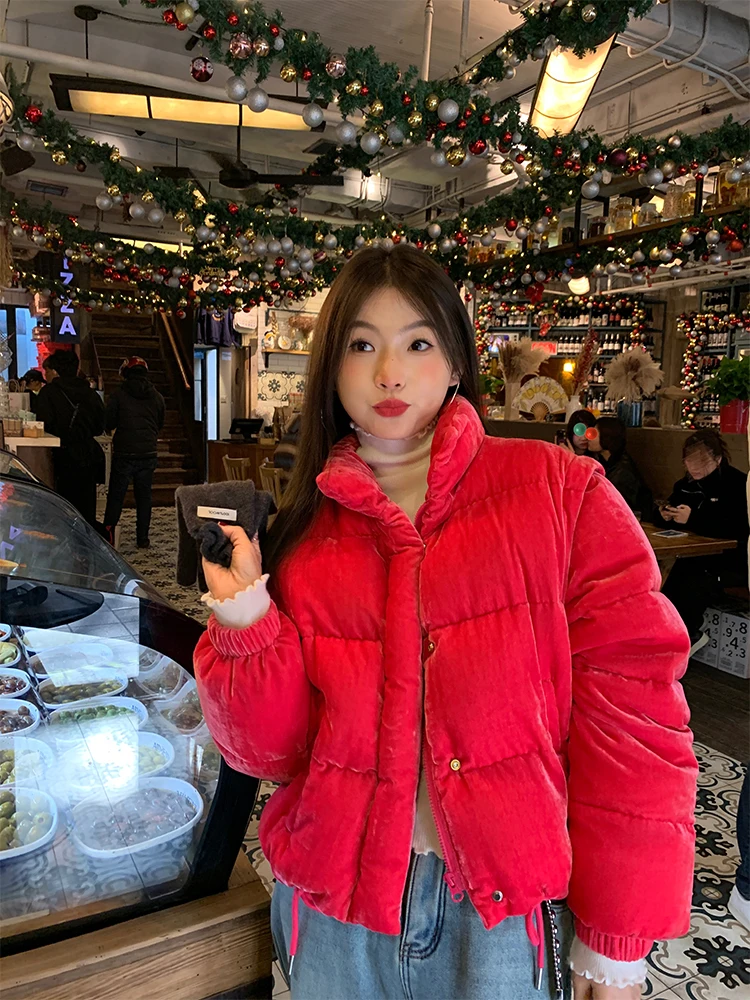 Женское бархатное пуховое пальто Jaet Thi, красное зимнее пальто 2024, новинка, маленький размер, корейский Sle, чистый цвет
Женское бархатное пуховое пальто Jaet Thi, красное зимнее пальто 2024, новинка, маленький размер, корейский Sle, чистый цвет