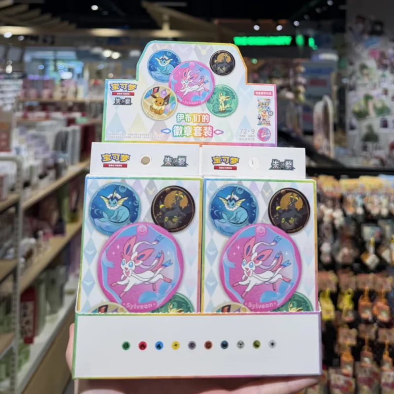 Pokemon PTCG Simplified Chinese Terastal Gathering Eeveelutions Badge Collection Blind Box Random Metal Badge & SV Booster Packs
Pokemon PTCG Simplified Chinese Terastal Gathering Eeveelutions Badge Collection Blind Box Random Metal Badge & SV Booster Packs