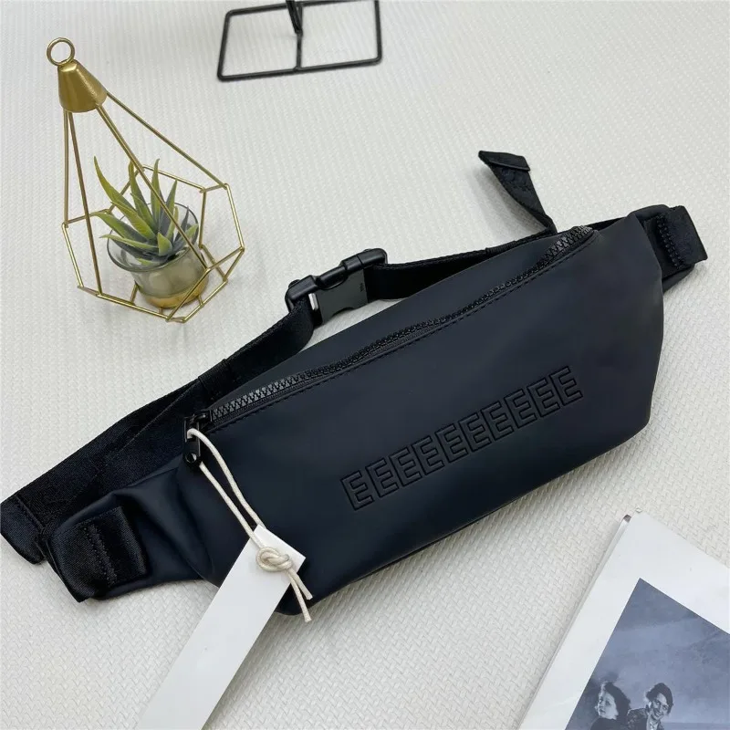 Trendy Brand Double Line Men's Crossbody Bag Luxury Design Embossed Letters PU Shoulder Bag Women's Leisure Travel Chest Bags
Trendy Brand Double Line Men's Crossbody Bag Luxury Design Embossed Letters PU Shoulder Bag Women's Leisure Travel Chest Bags