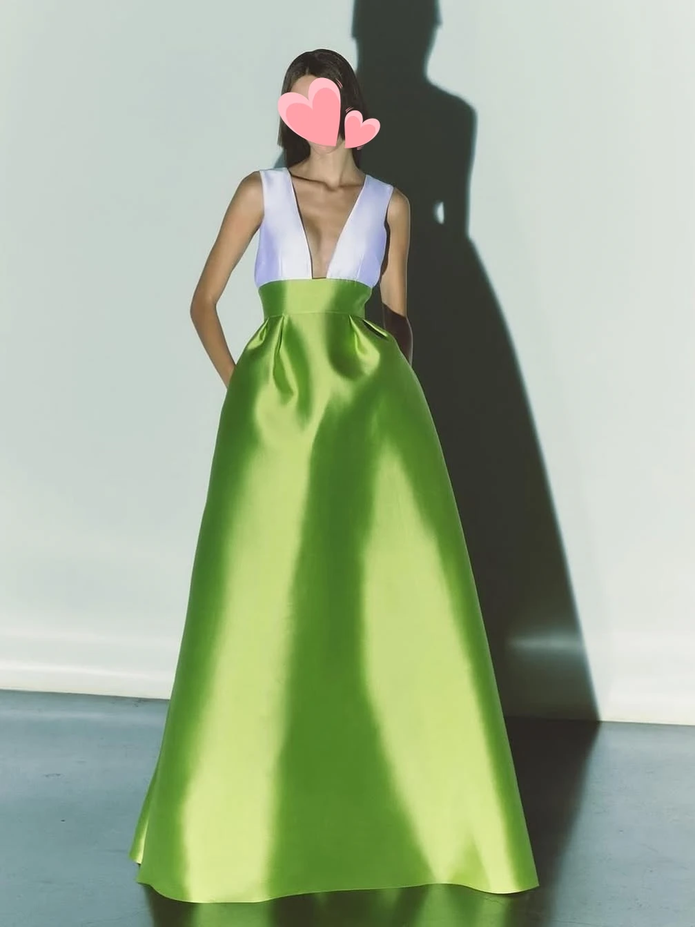Oisslec Dress Elegant Vintage Sweet Green Satin V-Neck A-Line Summer Customize Formal Occasion Prom Dress Evening Party Gowns
Oisslec Dress Elegant Vintage Sweet Green Satin V-Neck A-Line Summer Customize Formal Occasion Prom Dress Evening Party Gowns