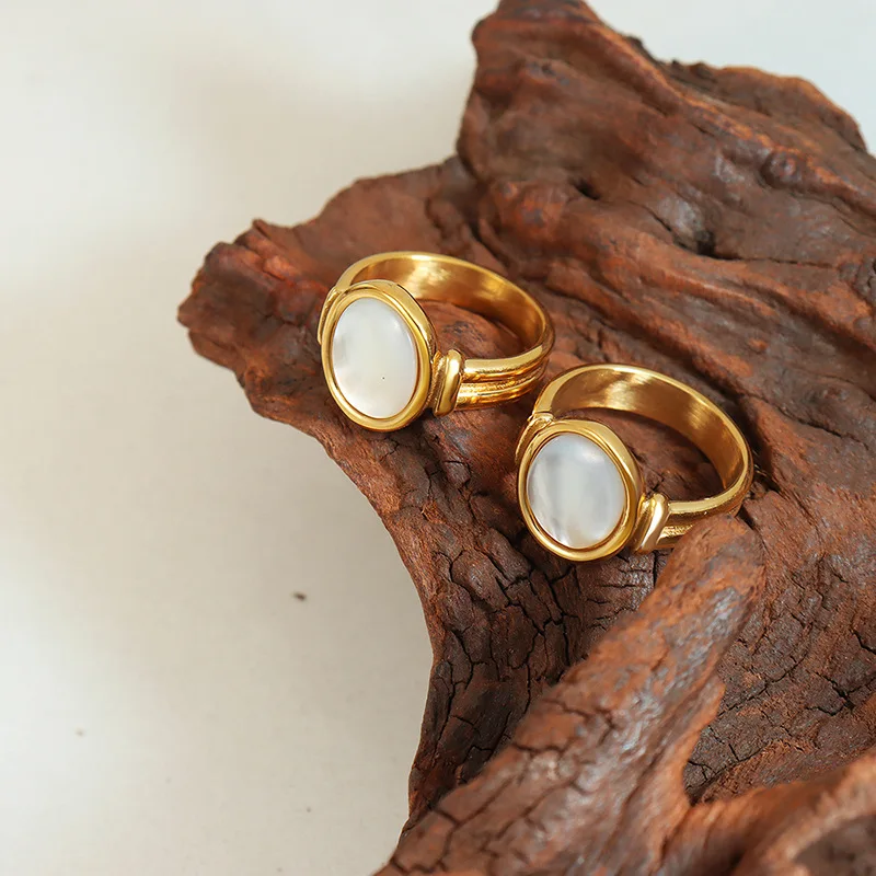 Fashion Simple Round White Shell Ring Stainless Steel Gold Color Hoop Ring for Women Wedding Engagement Rings Gift Jewelry INS
Fashion Simple Round White Shell Ring Stainless Steel Gold Color Hoop Ring for Women Wedding Engagement Rings Gift Jewelry INS