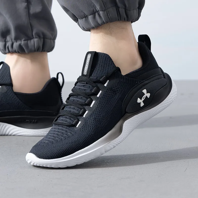 Under Armour Мужская обувь 2021, весенняя новая спортивная обувь. Легкие повседневные кроссовки. 3026106 -001
Under Armour Мужская обувь 2021, весенняя новая спортивная обувь. Легкие повседневные кроссовки. 3026106 -001