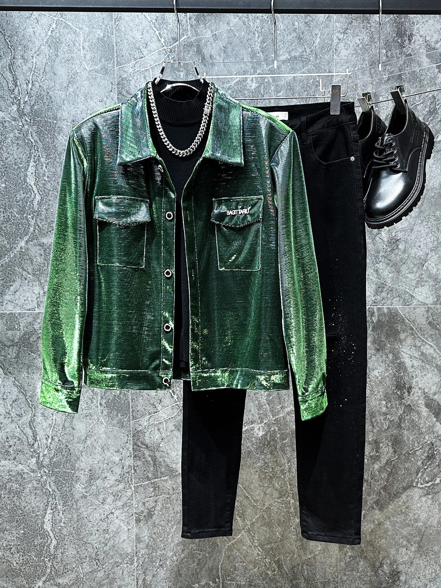 Мужская летняя тонкая светоотражающая куртка с защитой от солнца, модная молодежная верхняя одежда с длинными рукавами и отложным воротником
Мужская летняя тонкая светоотражающая куртка с защитой от солнца, модная молодежная верхняя одежда с длинными рукавами и отложным воротником