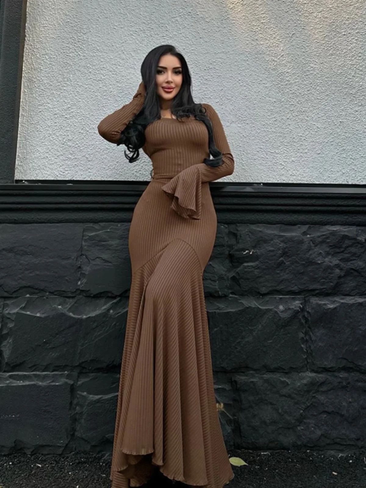 Ele Long Sve round Ne Tied Dr Women's Polyester Fiber Gown European Sle Autumn Faion Long Dr
Ele Long Sve round Ne Tied Dr Women's Polyester Fiber Gown European Sle Autumn Faion Long Dr