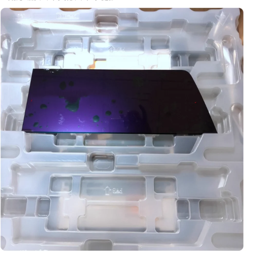 LQ088K5RX11 LQ088K5RX24 LCD Display Screen Panel
LQ088K5RX11 LQ088K5RX24 LCD Display Screen Panel