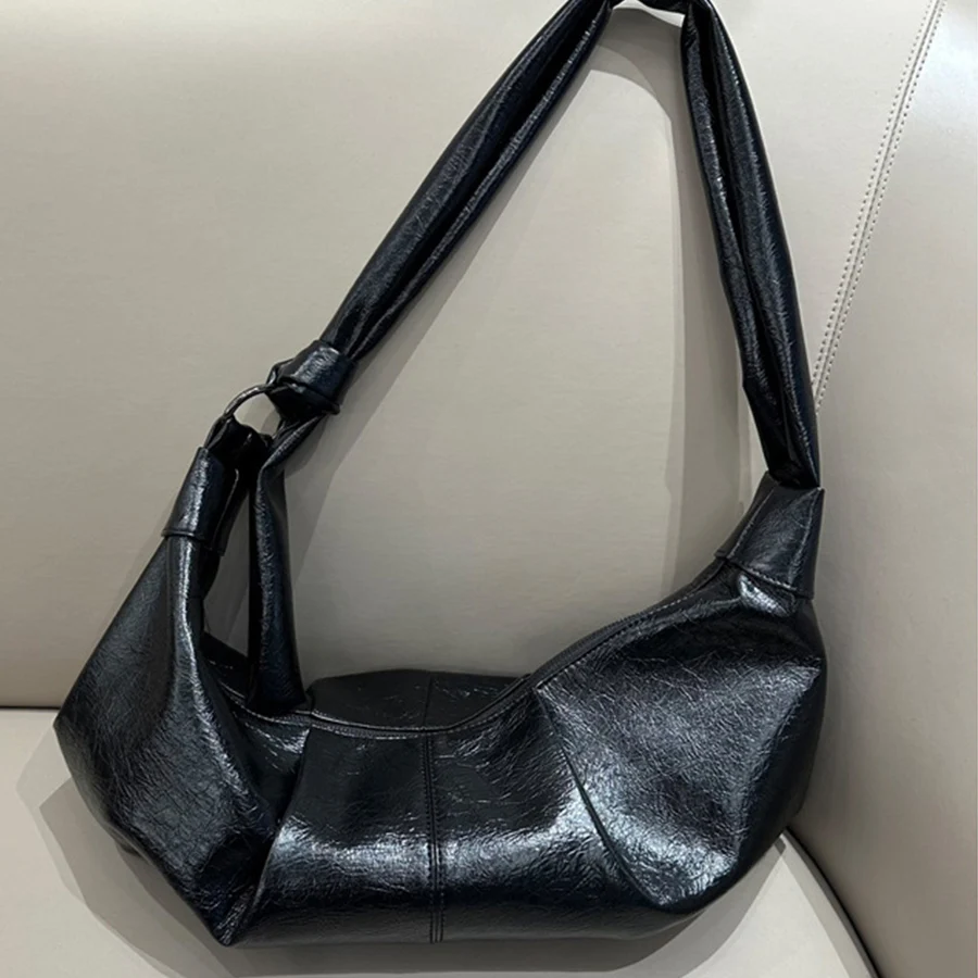 Retro pleated dumpling bag crescent handbags knotted shoulder strap single-shoulder crossbody bag oil leather PU zip women's bag
Retro pleated dumpling bag crescent handbags knotted shoulder strap single-shoulder crossbody bag oil leather PU zip women's bag