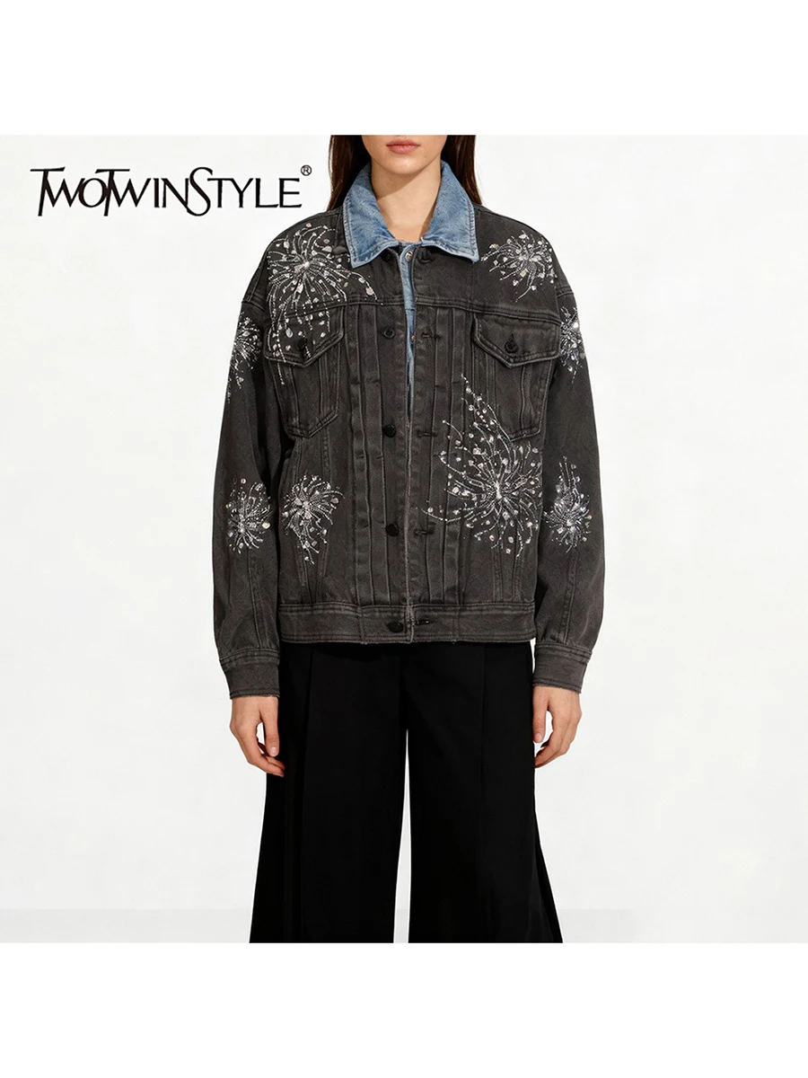 TWOTWINSTYLE Hit Color Spliced Bead Cowboy Jackets for Women Lapel Long Sleeves Patchwork Buttons False Two Piece Jacket Female
TWOTWINSTYLE Hit Color Spliced Bead Cowboy Jackets for Women Lapel Long Sleeves Patchwork Buttons False Two Piece Jacket Female