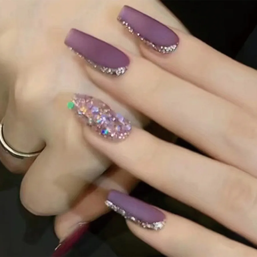 Frosted Grape Purple Elegant Goddess Mid-length Nail Art High-grade Flash Ballet Armor Wear Armor
Frosted Grape Purple Elegant Goddess Mid-length Nail Art High-grade Flash Ballet Armor Wear Armor