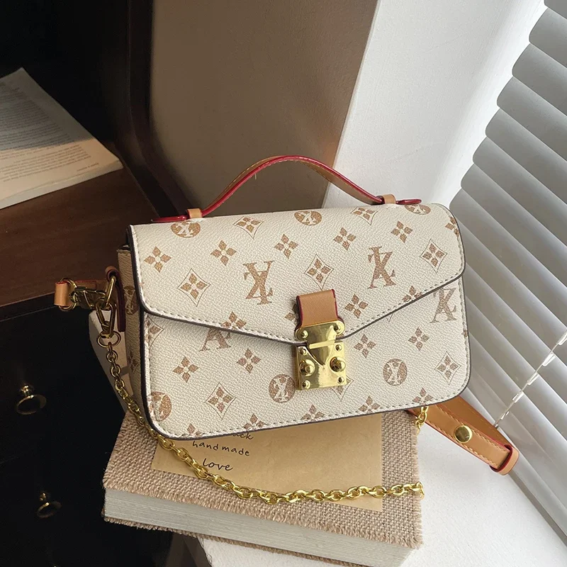 Элегантная модная женская сумка через плечо с винтажным модным буквенным логотипом, высококачественная кожа и просторный дизайн
Элегантная модная женская сумка через плечо с винтажным модным буквенным логотипом, высококачественная кожа и просторный дизайн