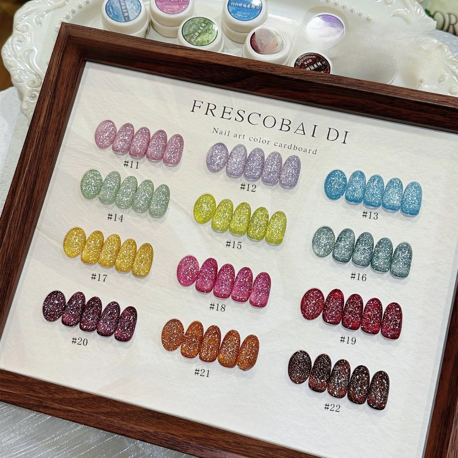 5 мл светоотражающий блестящий гель-лак для ногтей Carat Mirage сверкающий цвет блеск УФ-светодиод Soak Off полупостоянные гель-лаки для маникюра
5 мл светоотражающий блестящий гель-лак для ногтей Carat Mirage сверкающий цвет блеск УФ-светодиод Soak Off полупостоянные гель-лаки для маникюра