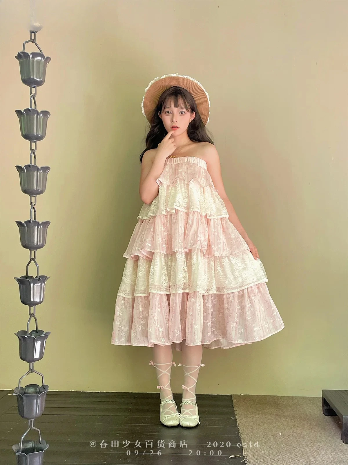 Holiday Lace Floral Fake Two-piece Sleeveless One-word Collar Dress Pink Sweet Girl Loose Ruffle Edge Tutu Sling Dresses
Holiday Lace Floral Fake Two-piece Sleeveless One-word Collar Dress Pink Sweet Girl Loose Ruffle Edge Tutu Sling Dresses