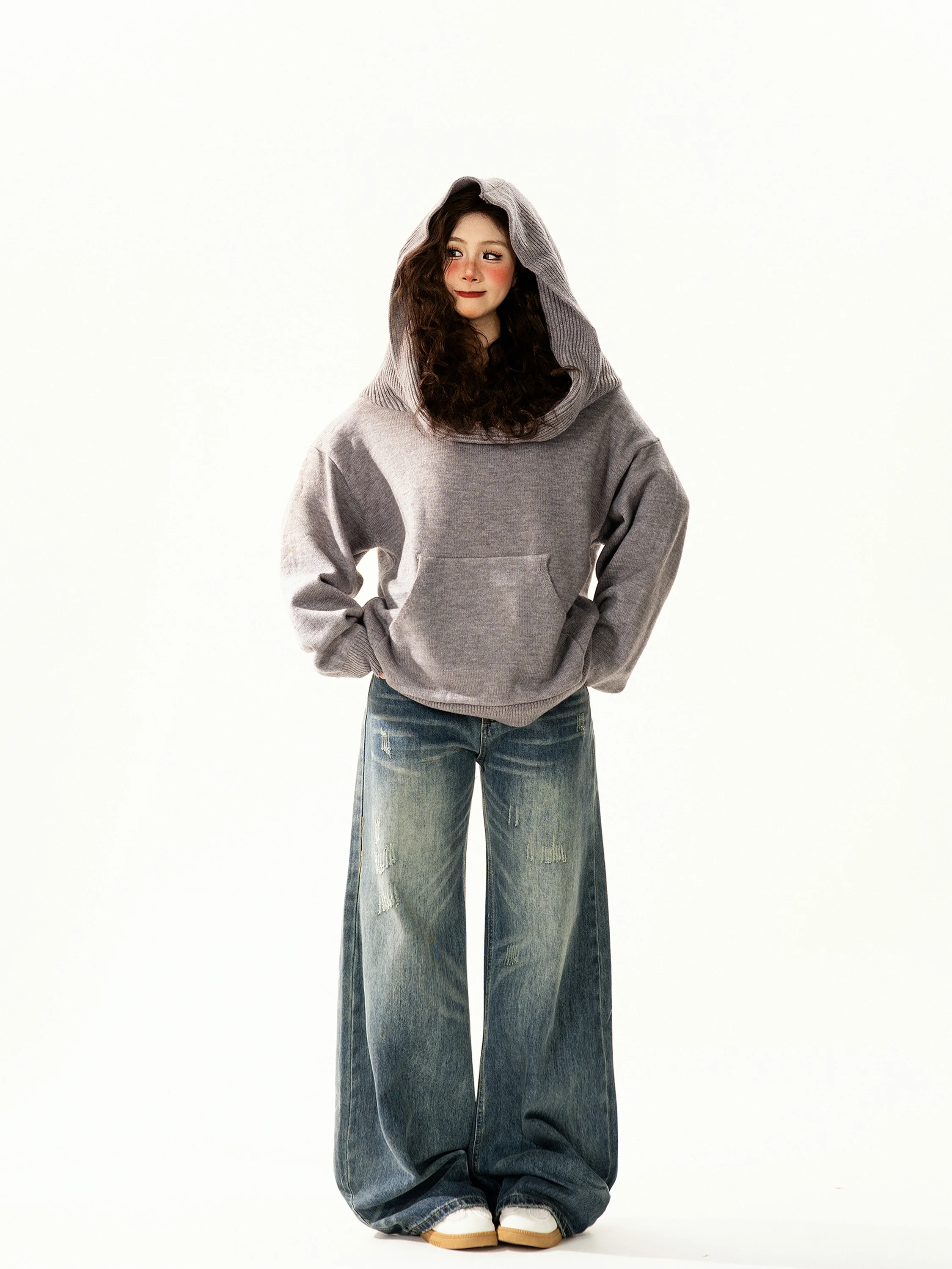 Retro Lazy Sle Women's Off-oulder Sweater Loose Design Autumn Winter Knitted Top Faionable Casual Wear for Young Girls
Retro Lazy Sle Women's Off-oulder Sweater Loose Design Autumn Winter Knitted Top Faionable Casual Wear for Young Girls