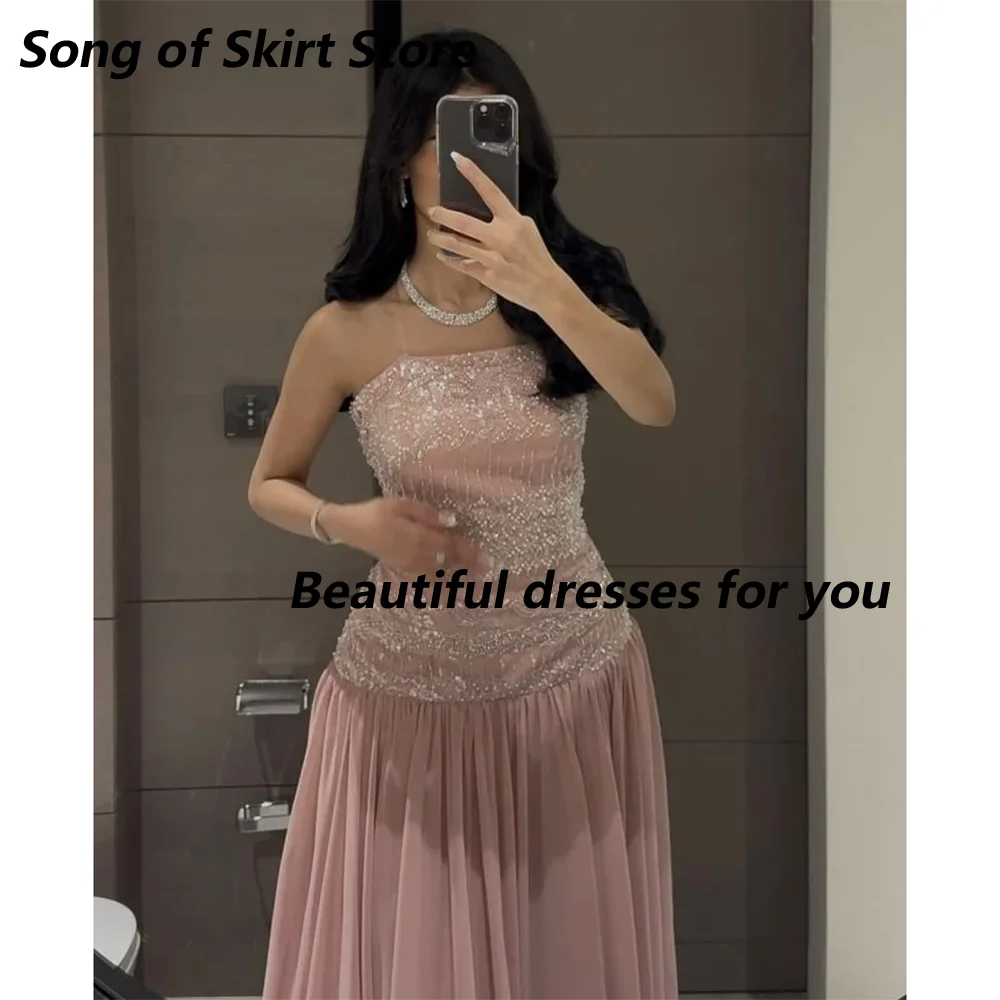 Elegant Long Beads Prom Dresses for Women Girls Floor-Length A-Line Special Events Wedding Gala Evening Party Dress Customized
Elegant Long Beads Prom Dresses for Women Girls Floor-Length A-Line Special Events Wedding Gala Evening Party Dress Customized