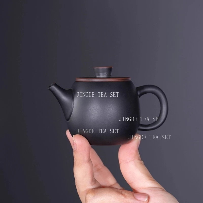 150 мл Юньнаньский фиолетовый керамический чайник, бытовой высококачественный чайник небольшой емкости, офисный чайный сервиз, чайник Shipiao, посуда для питья, подарок
150 мл Юньнаньский фиолетовый керамический чайник, бытовой высококачественный чайник небольшой емкости, офисный чайный сервиз, чайник Shipiao, посуда для питья, подарок