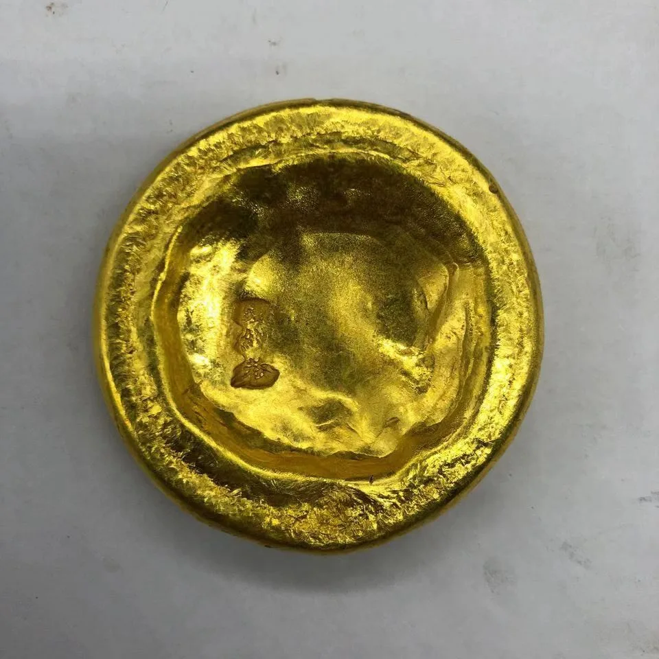 Gold ingot Western Han horseshoe antique miscellaneous collection brass solid
Gold ingot Western Han horseshoe antique miscellaneous collection brass solid