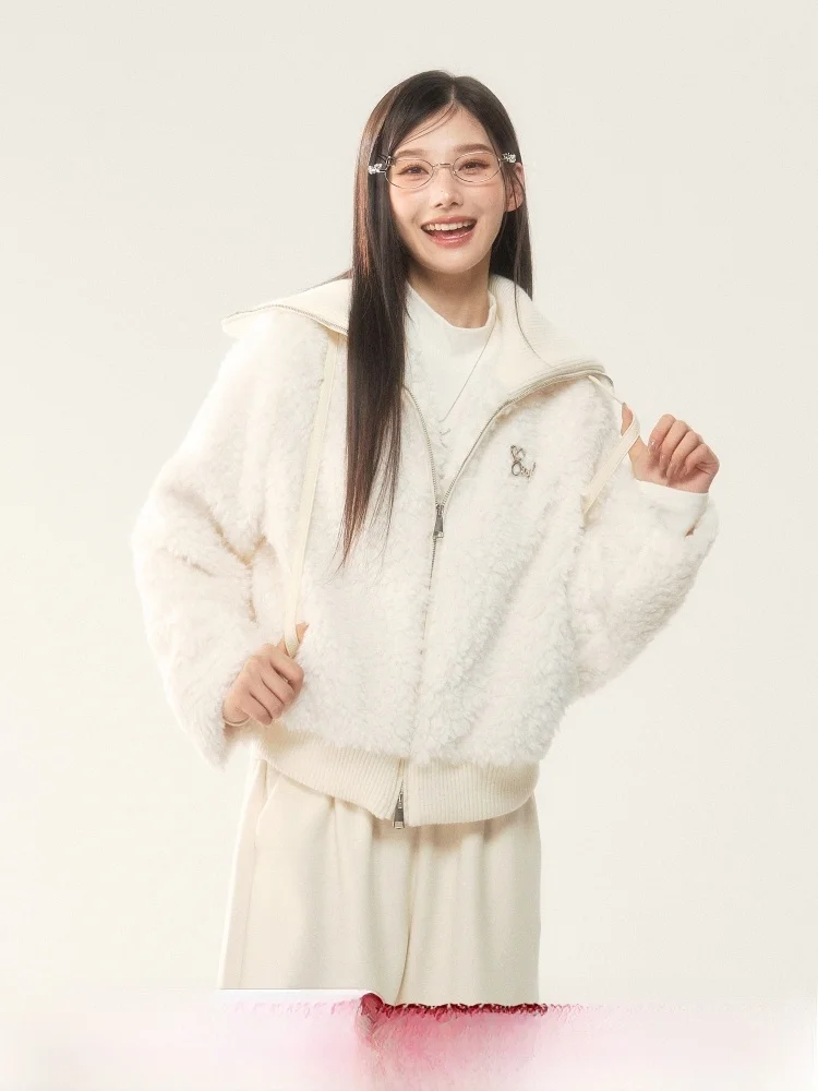 ELEVEN SP Winter ort Wool Fur Navy Collar Women's Korean Sle Commute Jaet Warm Fluffy Polyester Wool Blend Coat
ELEVEN SP Winter ort Wool Fur Navy Collar Women's Korean Sle Commute Jaet Warm Fluffy Polyester Wool Blend Coat