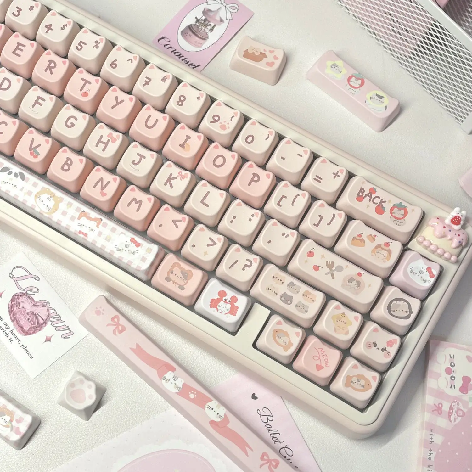 Meow Meow keycap MAO height pbt material sublimation high value personality creative cute keycap
Meow Meow keycap MAO height pbt material sublimation high value personality creative cute keycap