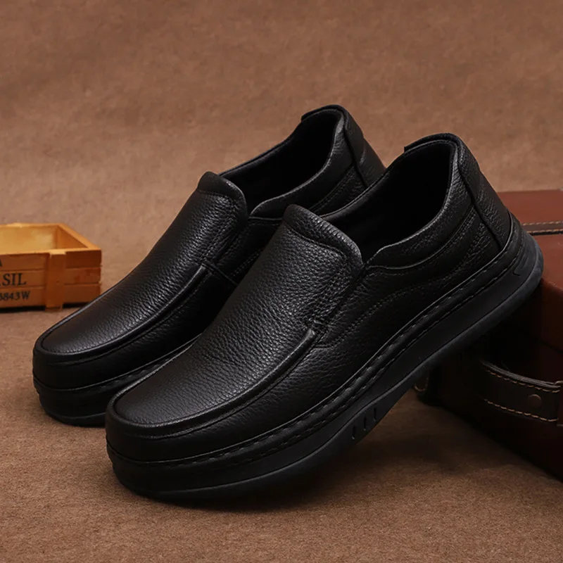 High Quality Flat Heel Casual Men's Loafers Top Layer Cowhide Business Leather Shoes for Men 2026 Soft Leather Zapatos De Hombre
High Quality Flat Heel Casual Men's Loafers Top Layer Cowhide Business Leather Shoes for Men 2026 Soft Leather Zapatos De Hombre