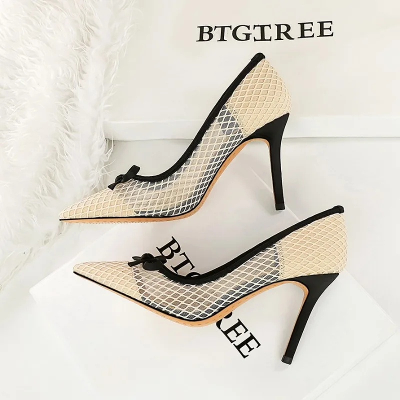 Luxury Bow Women's Sandals High-end Pointed Tip Stiletto Women's Pumps and Heels Fashion Banquet Woman's Shoes Sandalias De Muje
Luxury Bow Women's Sandals High-end Pointed Tip Stiletto Women's Pumps and Heels Fashion Banquet Woman's Shoes Sandalias De Muje