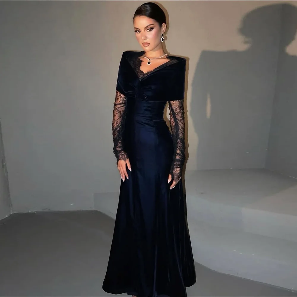 Темно-синее велюровое вечернее платье по индивидуальному заказу Элегантное платье для выпускного вечера с v-образным вырезом и длинными рукавами с открытыми плечами Простое вечернее платье трапециевидной формы
Темно-синее велюровое вечернее платье по индивидуальному заказу Элегантное платье для выпускного вечера с v-образным вырезом и длинными рукавами с открытыми плечами Простое вечернее платье трапециевидной формы